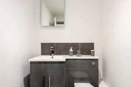 Spacious 2 Bedroom Apartment In Central Hull Kingston upon Hull